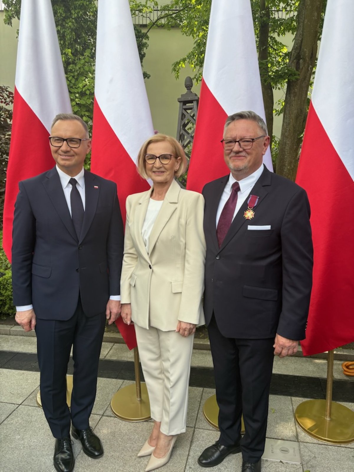 Zdjęcie do wiadomości Prezydent RP Andrzej Duda odznaczył Burmistrza Kolna Andrzeja Dudę.