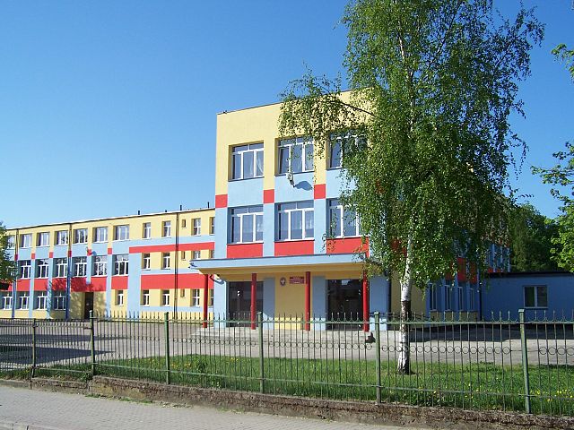 Szkoła Podstawowa Nr 2 w Kolnie.jpg